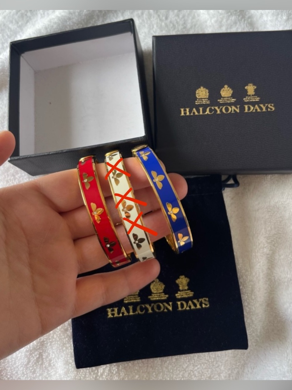 (ONE) Halcyon Days Enamel Bangle Bracelet